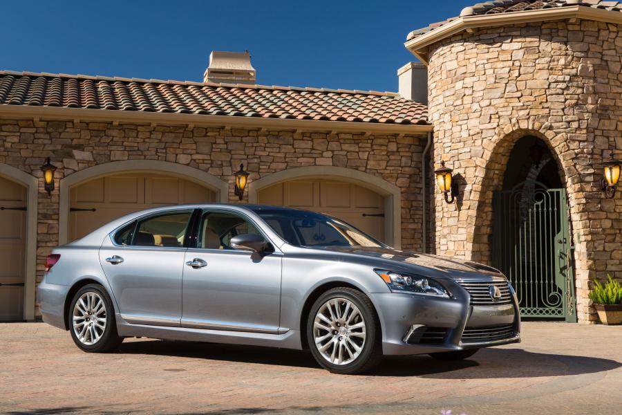  Lexus LS460 2013 года  (фото 90 из 111)